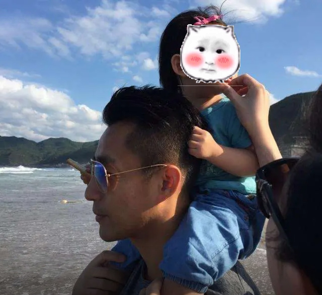 汪小菲透露了孩子暑期来内地的部分安排，其中一项安排被批很窝囊