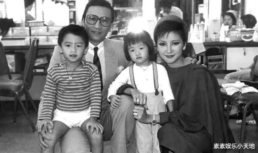 谢婷婷分享婴儿时期照片，谢霆锋头戴瓜皮帽，狄波拉很漂亮