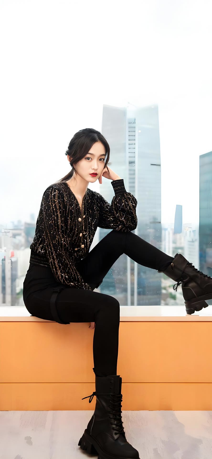 何泓姗白裙造型，仙气流得都快溢出来了