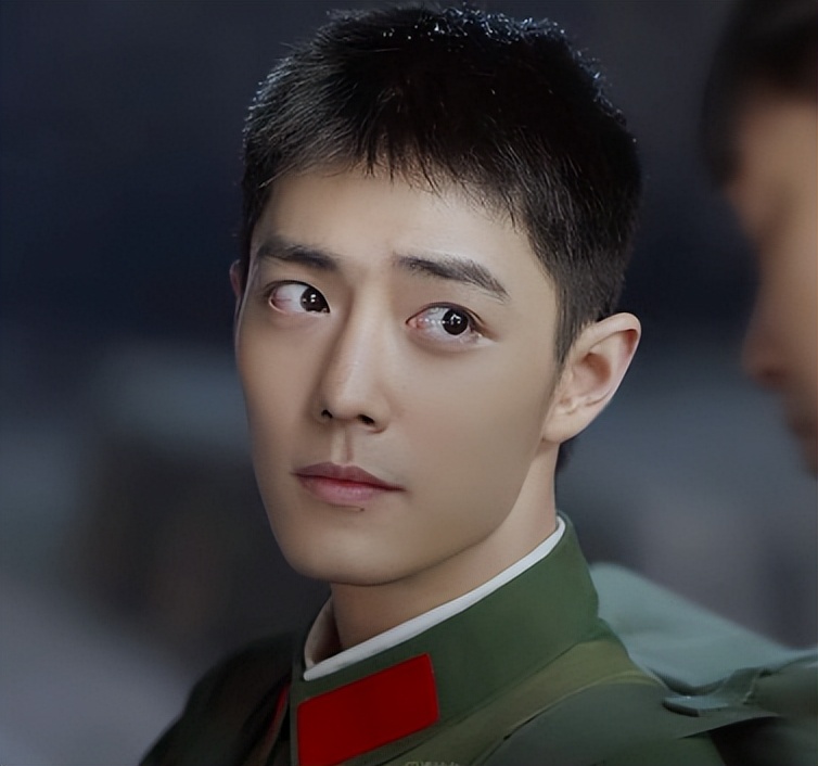 离过年不到2个月,34岁肖战传来两个喜讯,王一博当初没说错