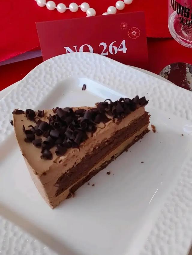 华晨宇演唱会吃席菜单，328元/位，便宜还是贵？