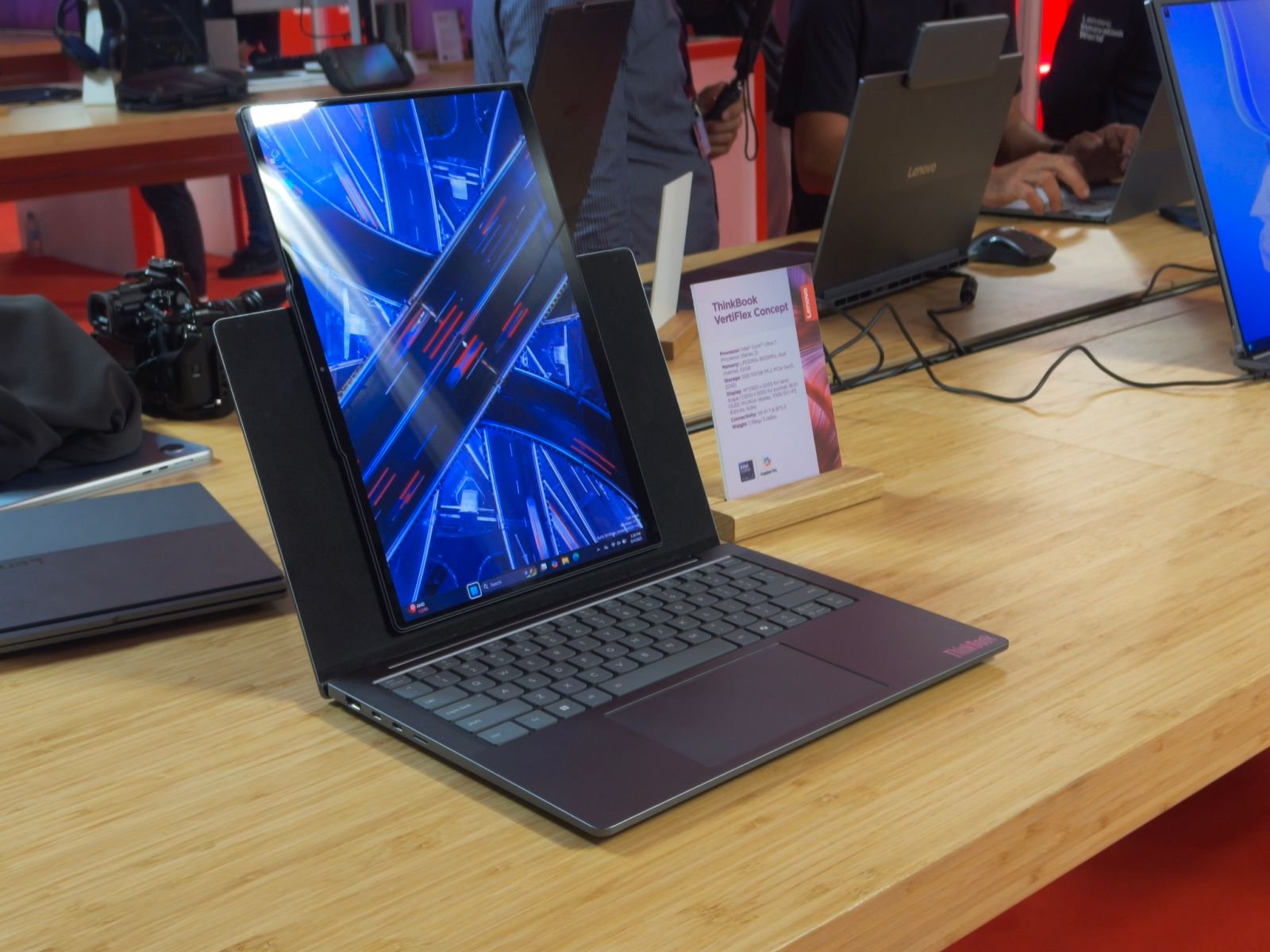 IFA 2025直击：AI PC成绝对主角，各家新品争奇斗艳