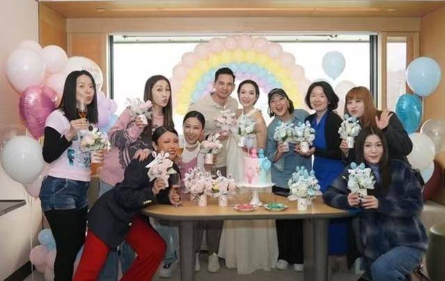 香港女歌手自认难觅对象！