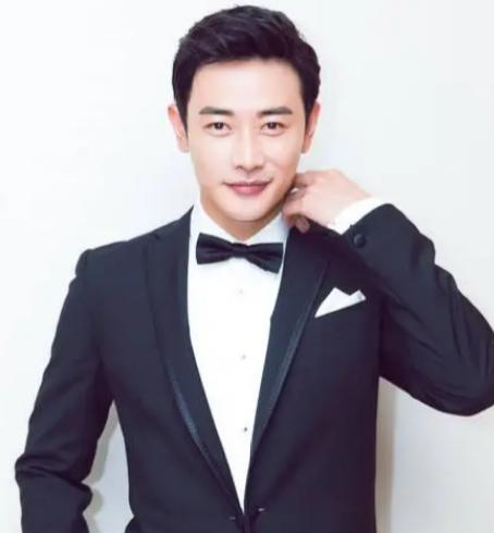 继婚变传闻过去仅10天，罗晋近况曝光形象大变，站到面前都认不出