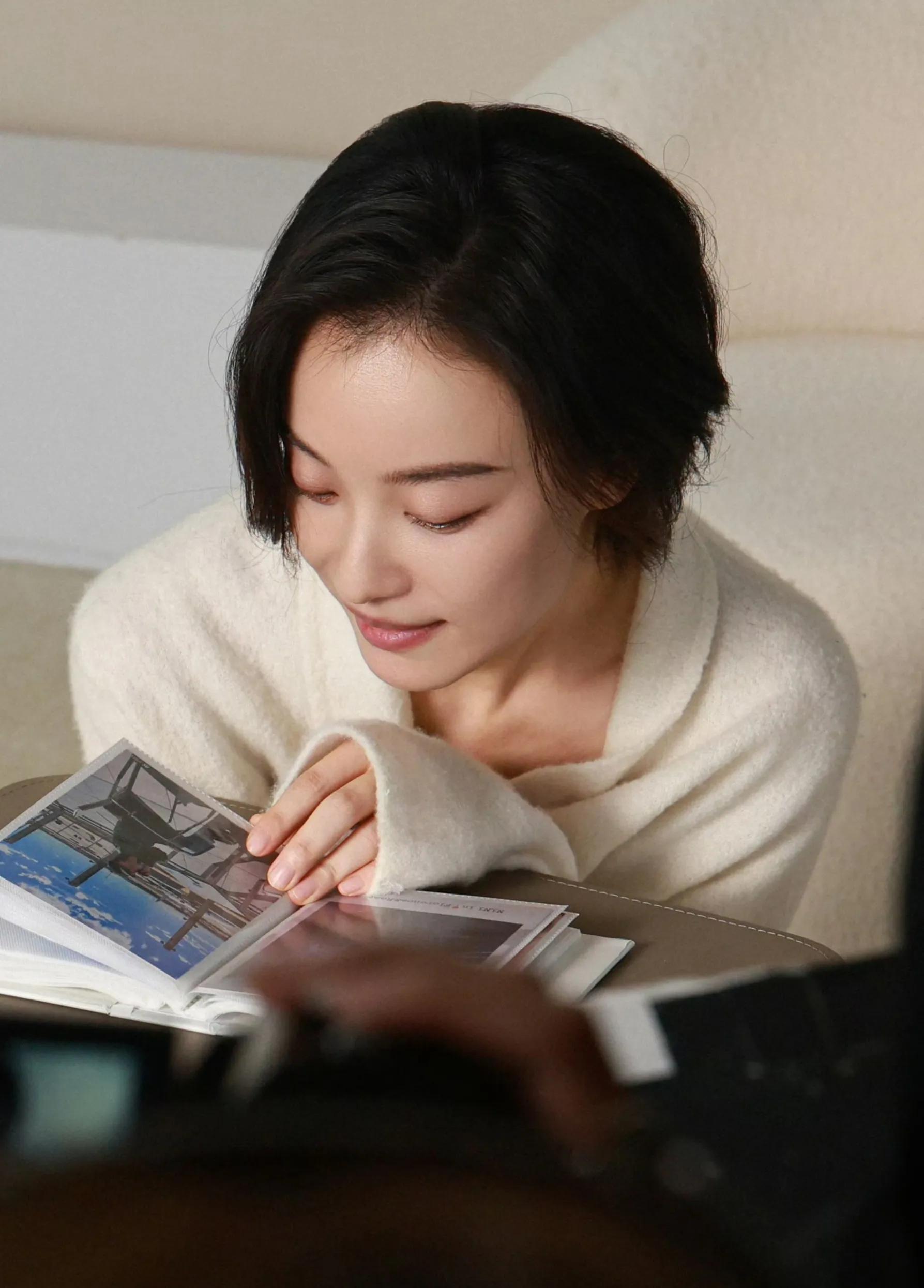 倪妮睡衣写真美图