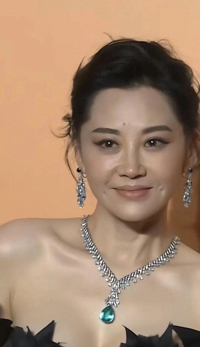 51岁许晴，这身材谁能扛得住