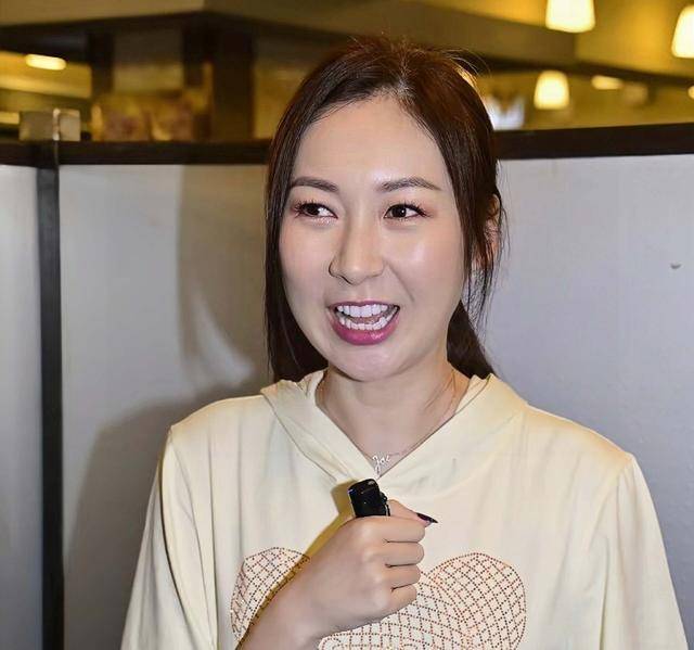 TVB知名女星公开追债，同时宣布再婚嫁高级督察！