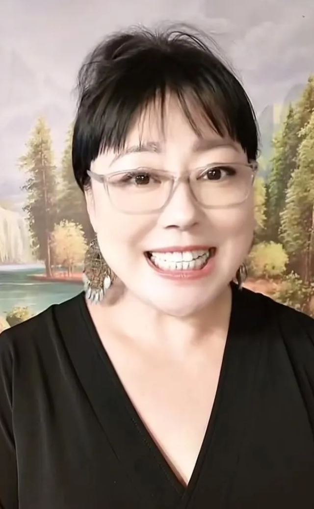 这6位发福的女星好可惜！年轻时倾国倾城，老了却胖成“土肥圆”