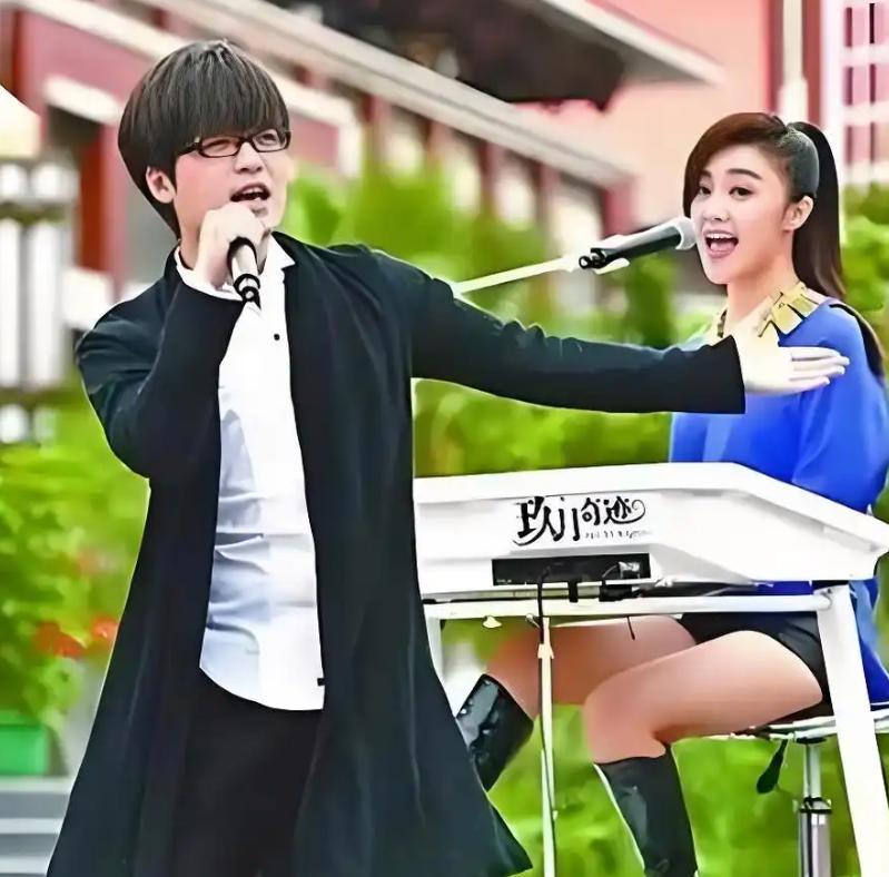 “手表风波”6月后，曾毅传来新消息，终究步入了李易峰后尘