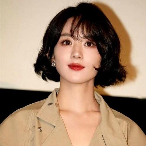 同一部电影，配角杨幂和易烊千玺双提名，彻底撕碎了赵丽颖的体面