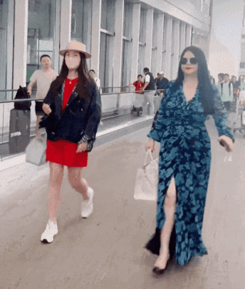 49岁李湘露面!目测有180斤走路肉都在颤,戴墨镜踩高跟气场十足