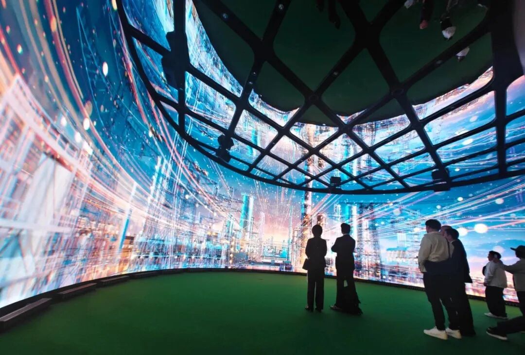 历史性均价破万背后，小间距LED市场变革，看头部品牌如何破局？