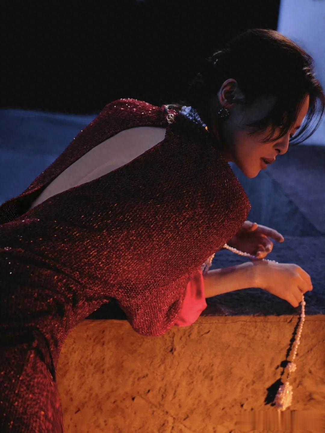 辛芷蕾不只性感,还有优雅!