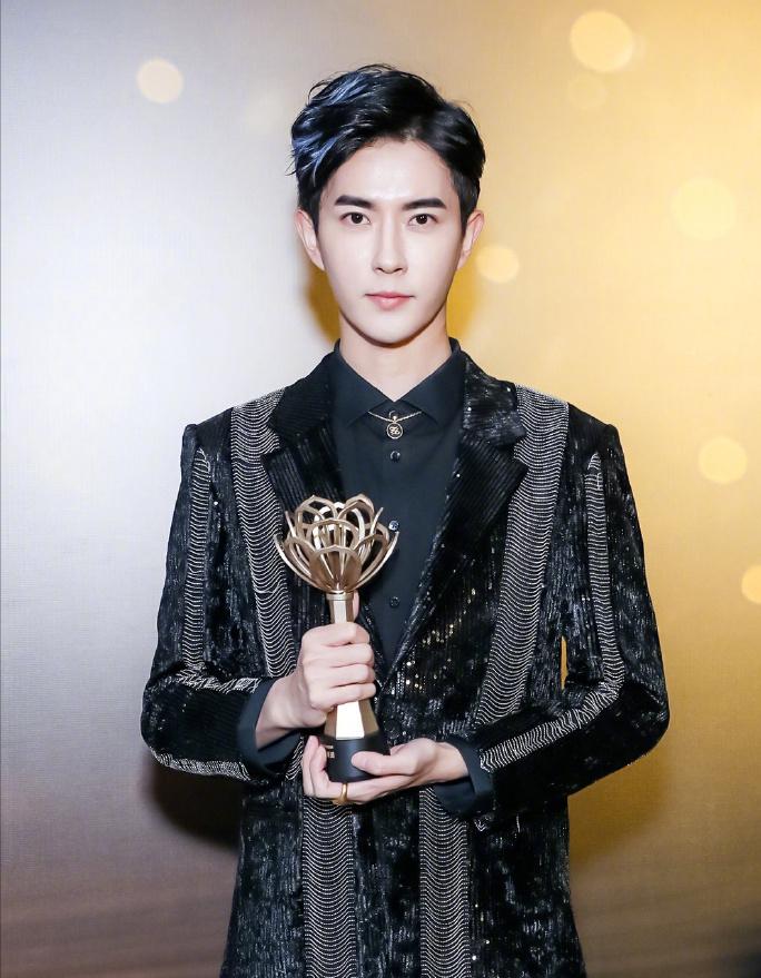 曝演员于朦胧坠楼,年仅37岁,邻居发声证实,细节曝光太惋惜