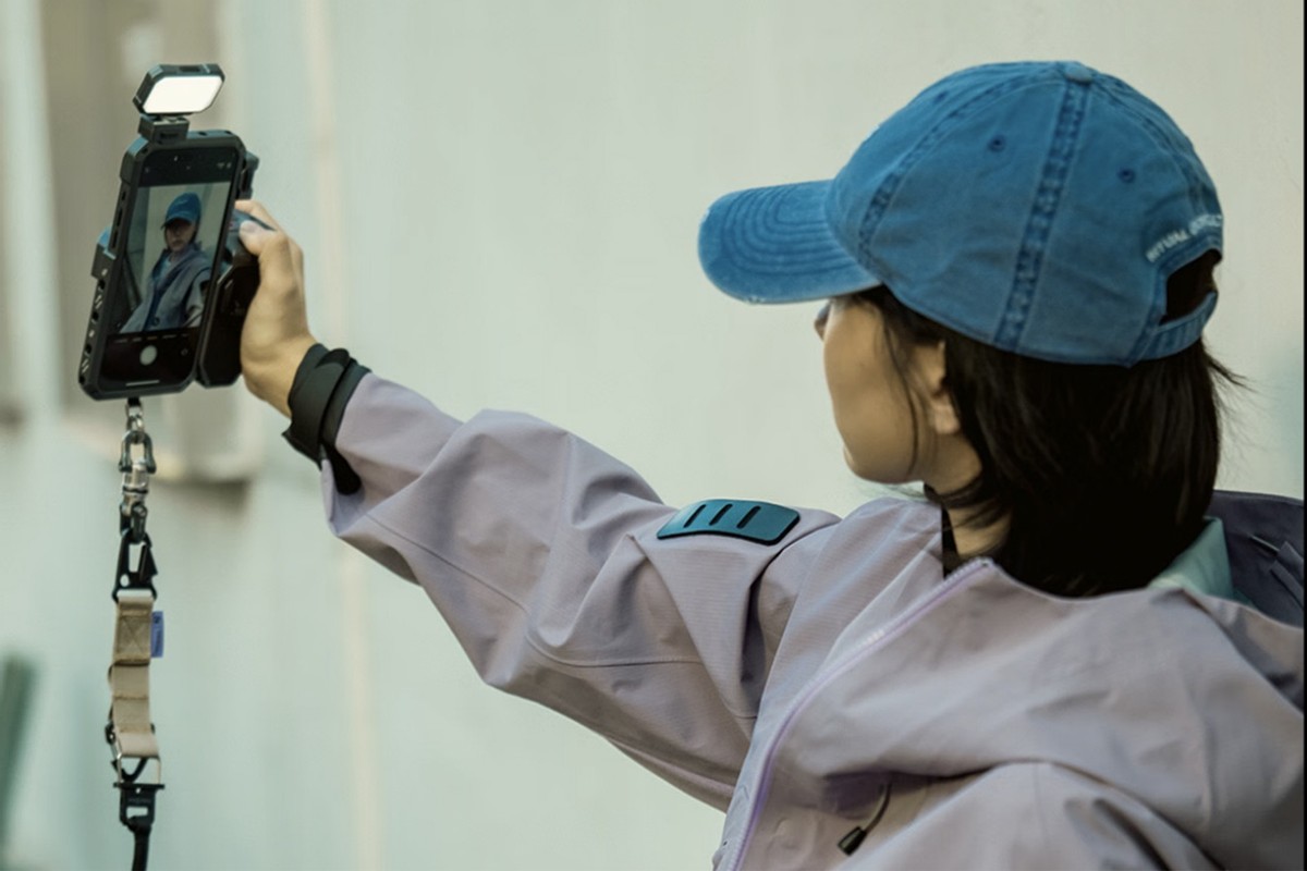 華為Pura80 Ultra變身專業攝像機！鐵頭3299元攝影套裝都有啥？