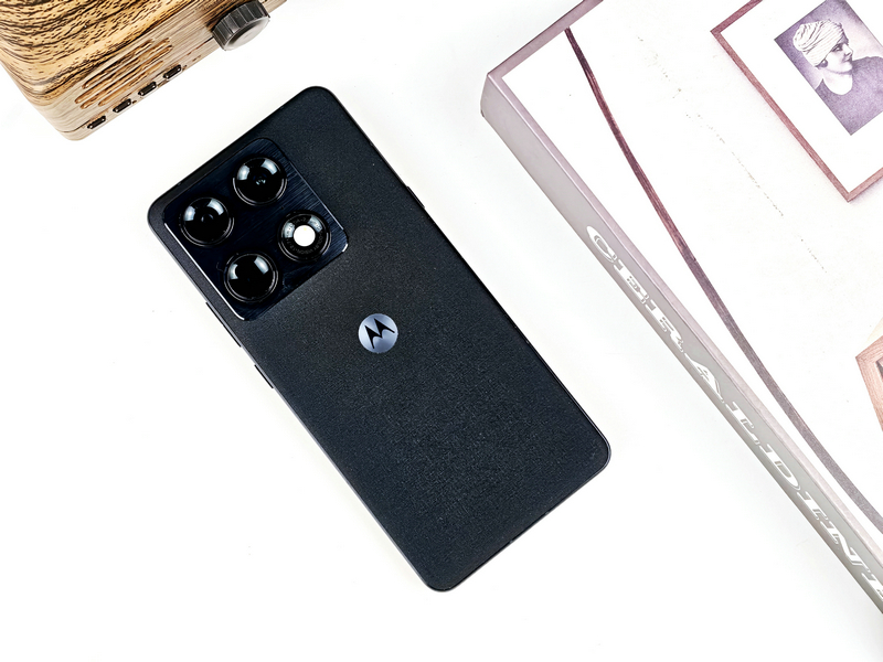 聯(lián)想moto X70 Air Pro評(píng)測(cè)：影像與AI的極致融合