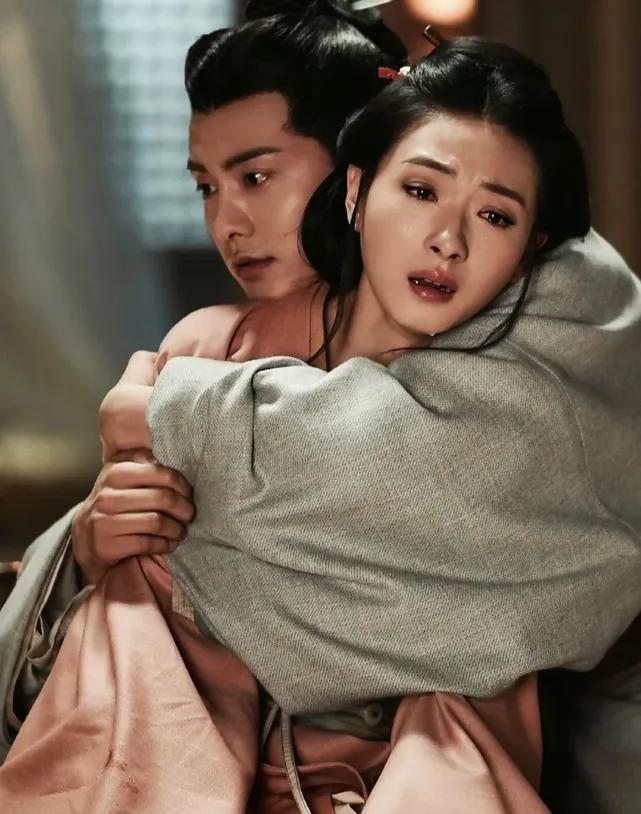 因长得太漂亮，7次拒绝导演要求遭打压，如今43岁才等到掌声