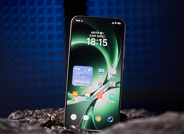 新机盘点:7410mAh高性能新机;8.03英寸超薄新机