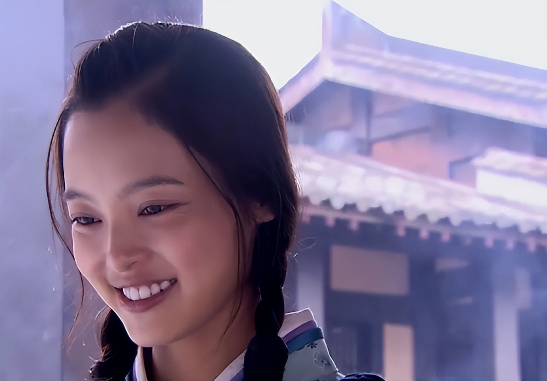 明星卸妆后，把人看的一愣又一愣，辛芷蕾和周也都快认不出来了！