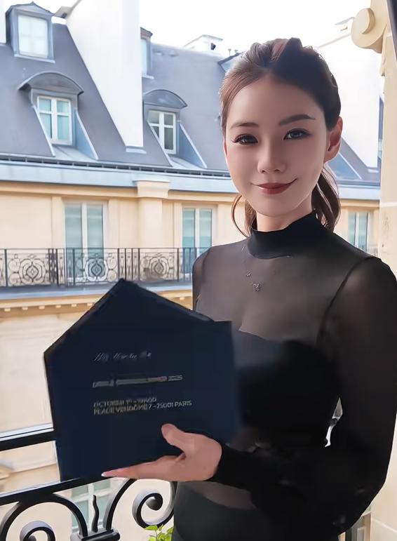 巴黎大秀成修罗场：马筱梅网红脸，刘诗诗排骨身材，李湘惹麻烦了