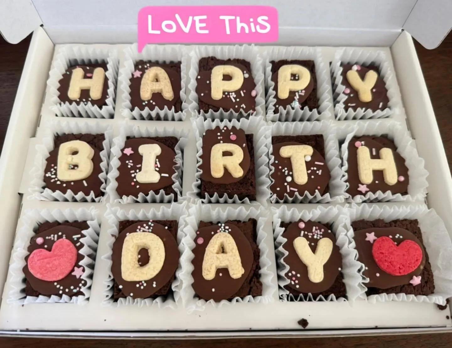 孙艺珍儿子陪她过生日,孕肚明显疑怀二胎,家里的水晶吊灯很奢华