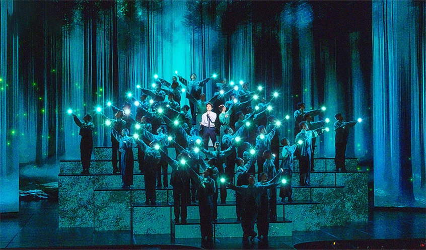 王菲春晚选《你我经历的那个时刻》这首歌，把Z世代的神经反射弧唱成了主旋律