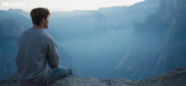 Grok-4刷屏了,到底要不要考虑切换基座模型?