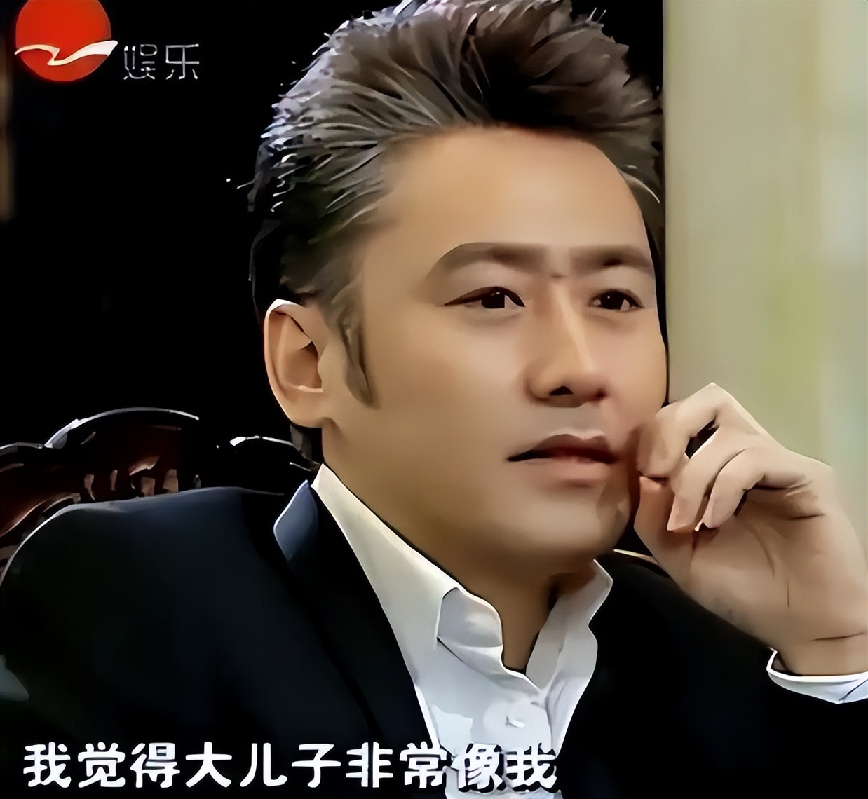 上梁不正下梁歪？半个月吴秀波迎两大噩耗，儿子两年前疑自绝后路