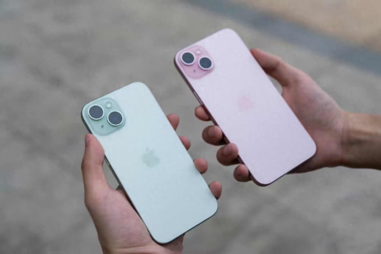 還買啥安卓旗艦！iPhone 15徹底妥協了，256GB內存售價4699元