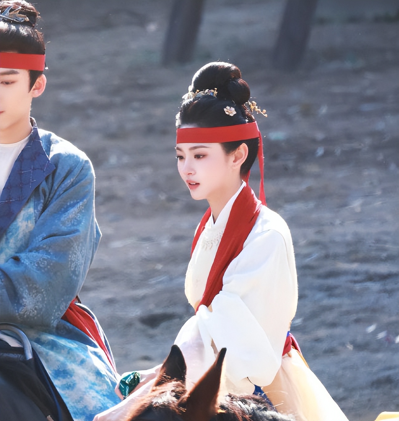 赵晴《金吾不禁》路透好飒！复古造型太养眼，男主女配状态都很绝