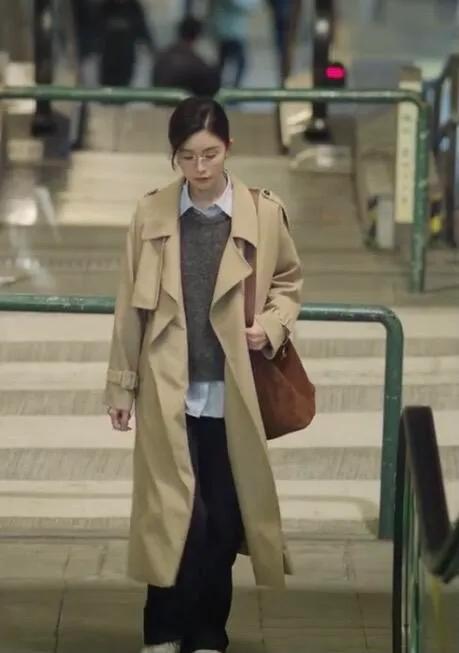 文咏珊生娃被质疑是“代孕”，她怀孕进组，安岚参加婚礼时有孕肚