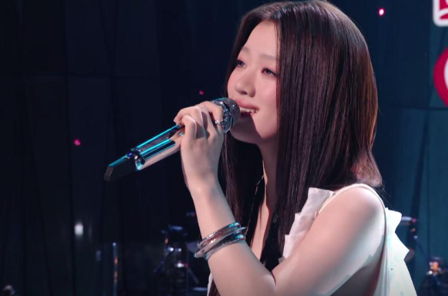 《歌手2025》歌王之战,帮唱嘉宾都太猛了,单依纯搭档更是惊人