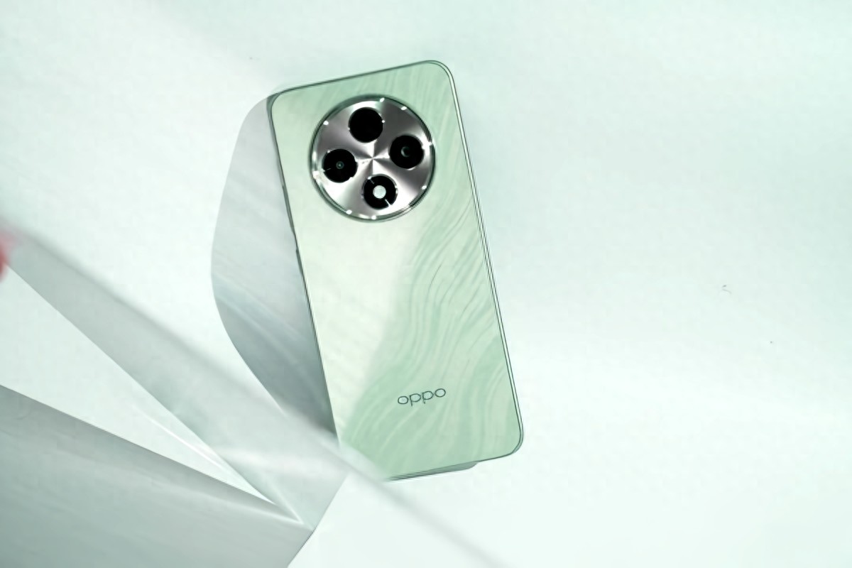 百元機里的“新卷王”??？??“啪”的一聲后屏幕完好，滿滿安全感