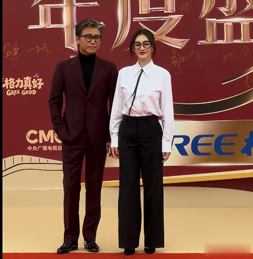 珠海红毯太真实！孙俪脸垮皱纹多，邢菲假发包好土，高圆圆真老了