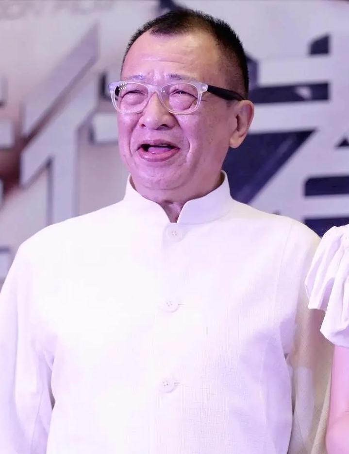 许绍雄出殡，众星相送：佘诗曼憔悴现身，林子祥满眼不舍