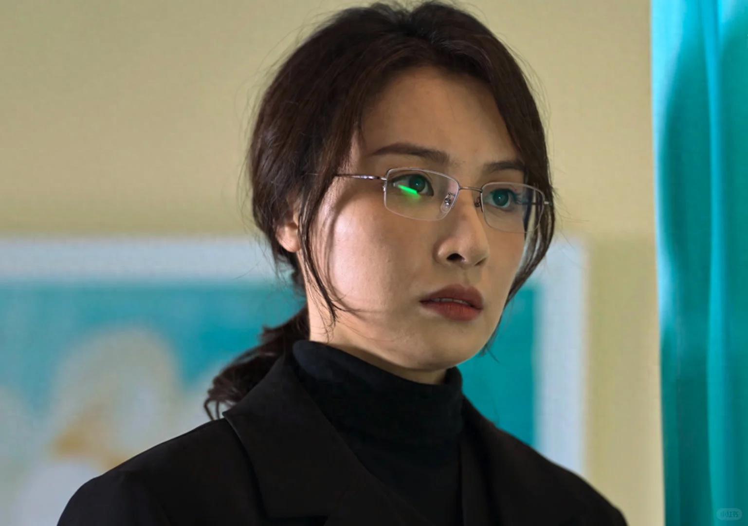 她比曾黎年轻，比吴越漂亮，却怎么都捧不红，连于和伟都发愁