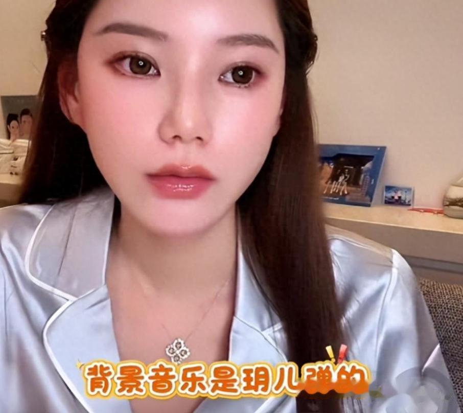 马筱梅挺孕肚超市采买，为跨年夜准备丰盛食材，皮肤状态也太好了