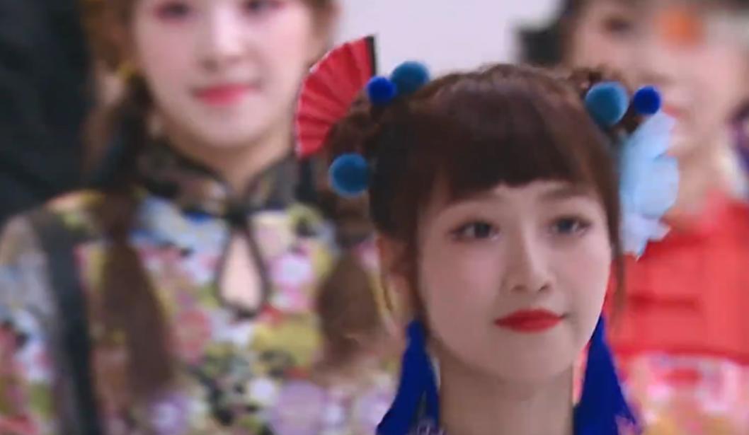 丢人丢到台面上，把“情商低”当野心的蓝盈莹，给内娱提了个醒！