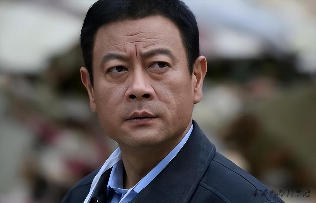 巫刚：与不婚不育的陈瑾相伴近20年，今61岁被网友偶遇 活成\笑话\