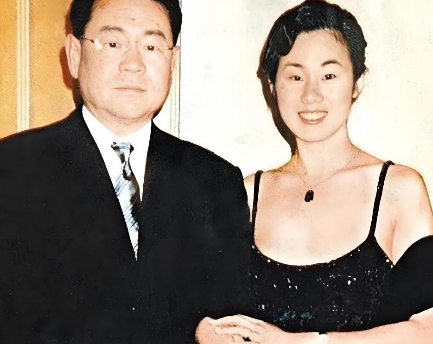 技压李嘉欣、关之琳,逼刘銮雄道歉,“史上最牛二奶”的瓜