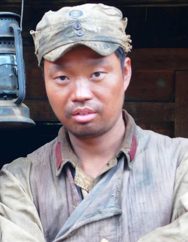 表面是兄弟，实际是老板，王迅之所以能火，离不开他的幕后操盘