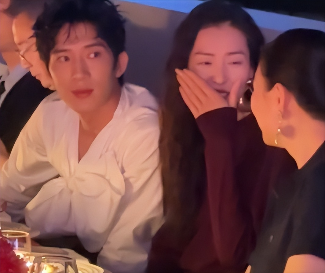 当36岁井柏然跟37岁马龙站一起，我才彻底明白，什么叫顶级自律