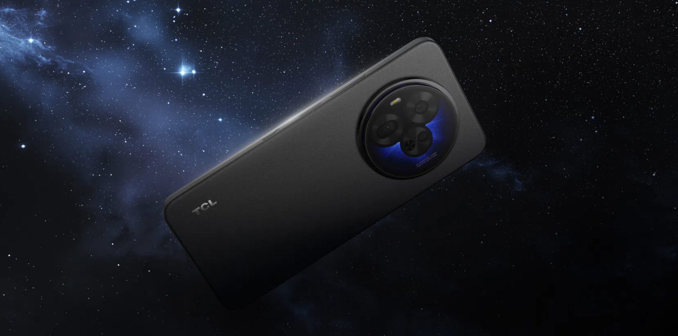 7.2 英寸 LCD 超大屏，這新機我真的有點心動了