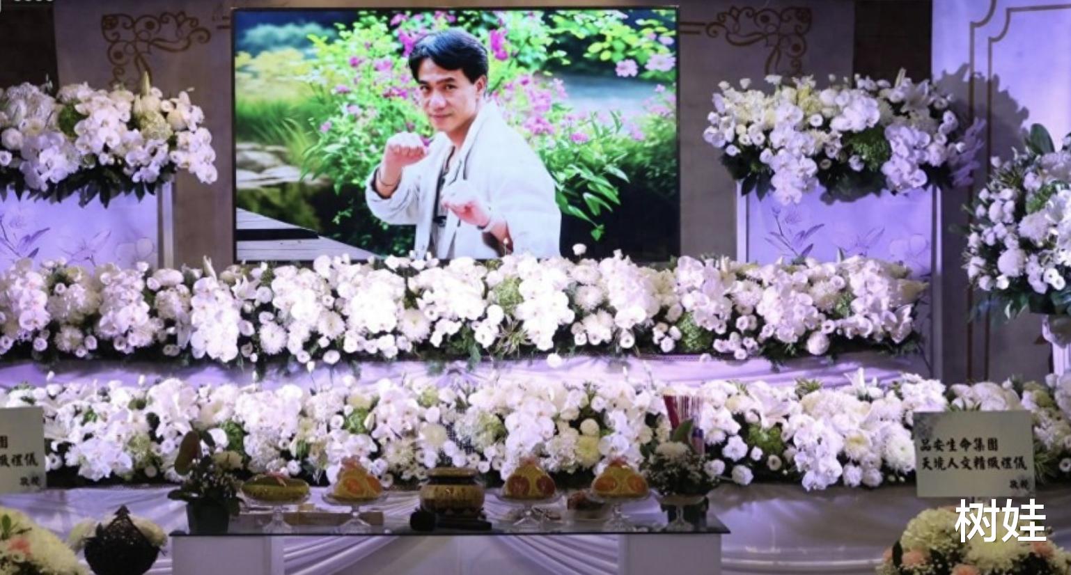 演员张振寰葬礼颇冷清，俩哥哥没来前妻在场没悼念，失联儿子现身