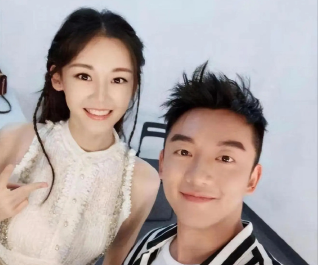 住姐夫家蹭吃蹭喝？8万元买包？恶心的一幕发生，郑恺小姨子回应