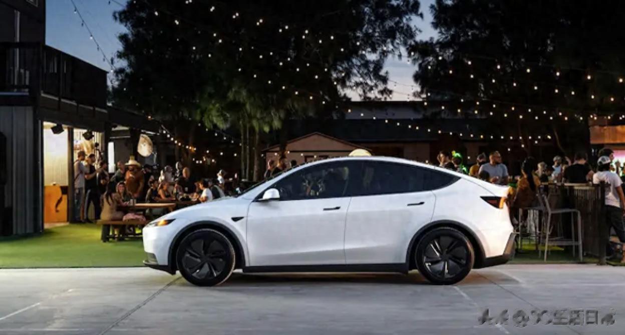 特斯拉將支持鴻蒙與蘋果？系統級數字車鑰匙曝光，告別藍牙鑰匙