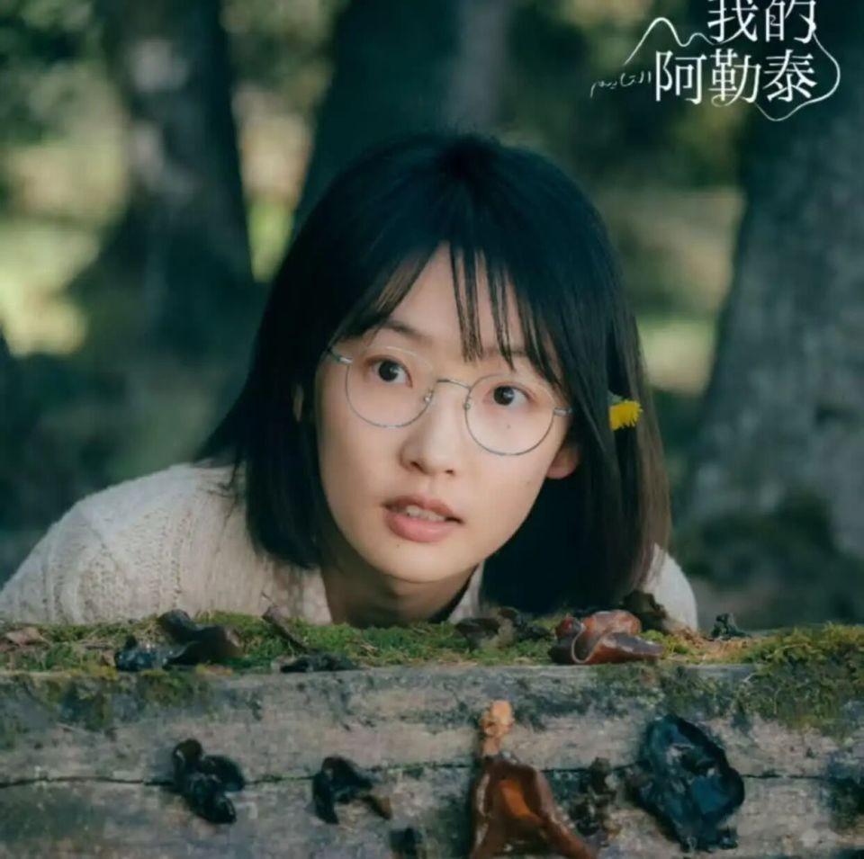 周依然被曝在剧组耍大牌，不仅当众辱骂胡先煦，还和童瑶互扇耳光