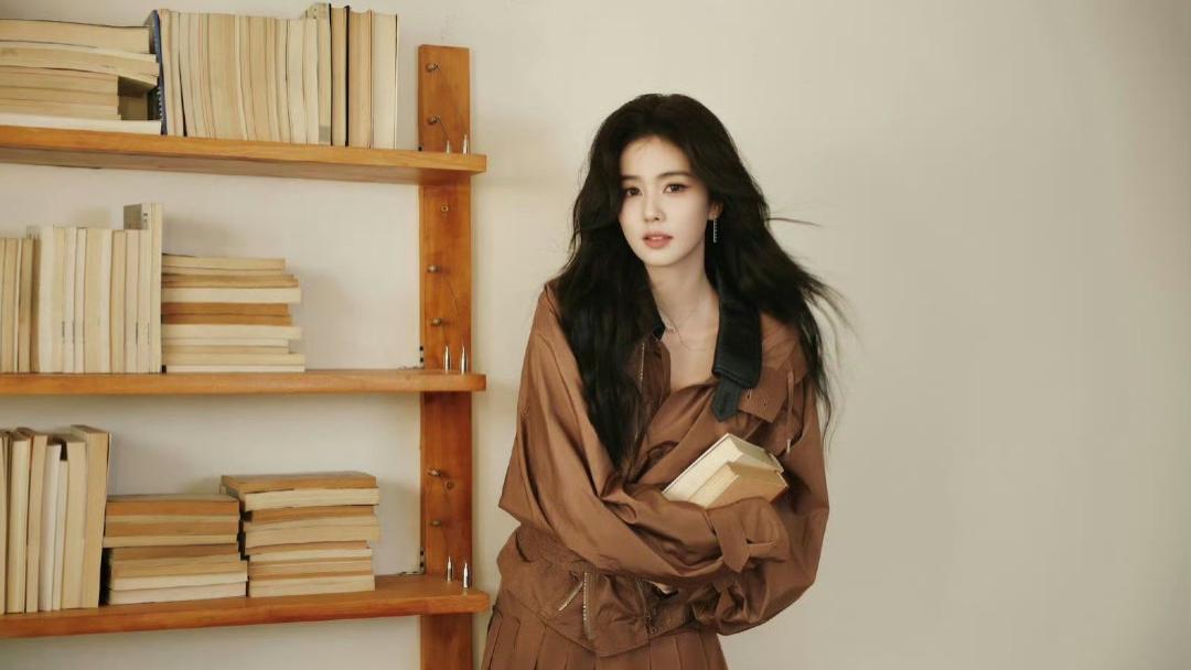 白鹿美拉德学姐风