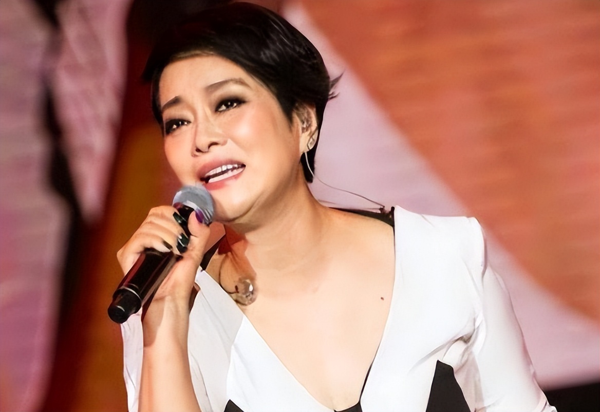 看62岁毛阿敏的生活，才知道她放弃260亿遗产，是真正的人间清醒