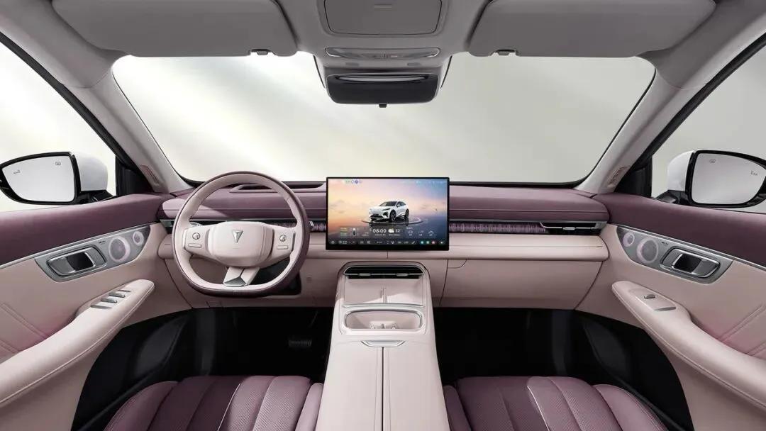 深蓝S07，终于还是把起售价打进了14万区间。